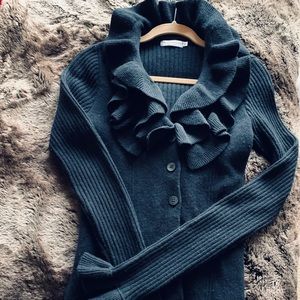 Stambecco Black wool ruffled sweater